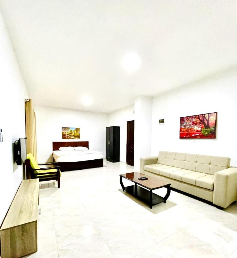 Faraseen Apartments Al Qastal Exterior foto